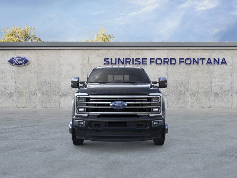 2025 Ford F-450 Super Duty Platinum