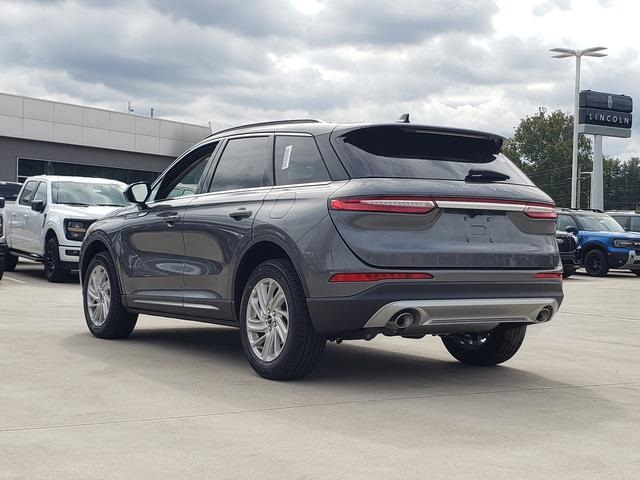 2026 Lincoln Corsair Premiere photo 3