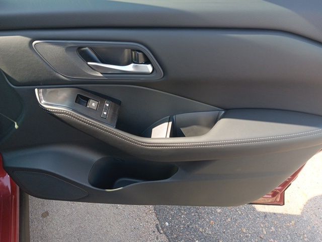 2026 Nissan Rogue SV photo 24