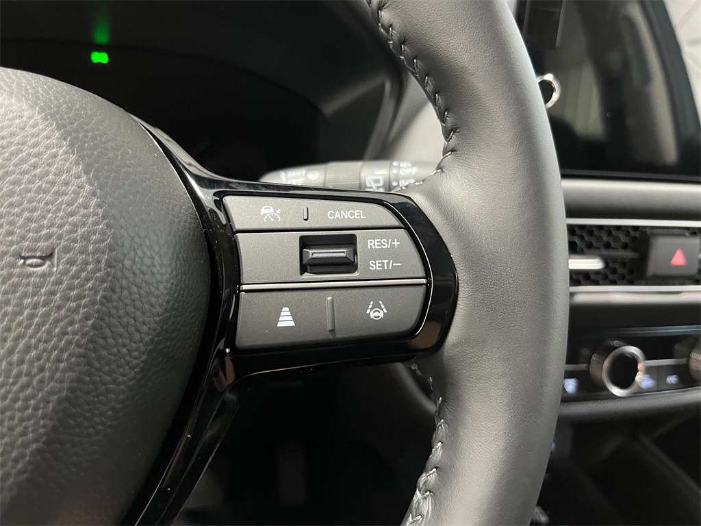 2026 Honda HR-V EX-L photo 18