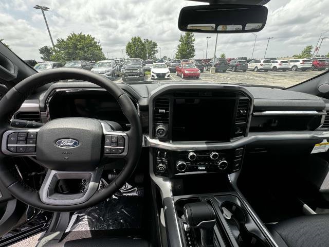 2025 Ford F-150 Lariat photo 13