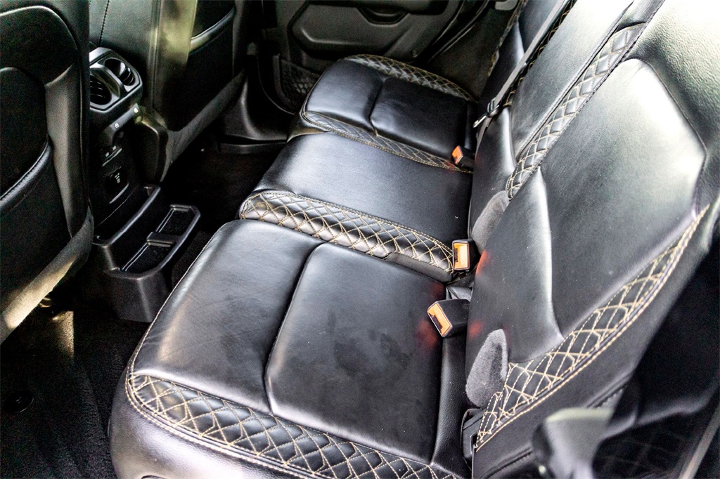 2021 Jeep Wrangler Unlimited Sahara High Altitude photo 25