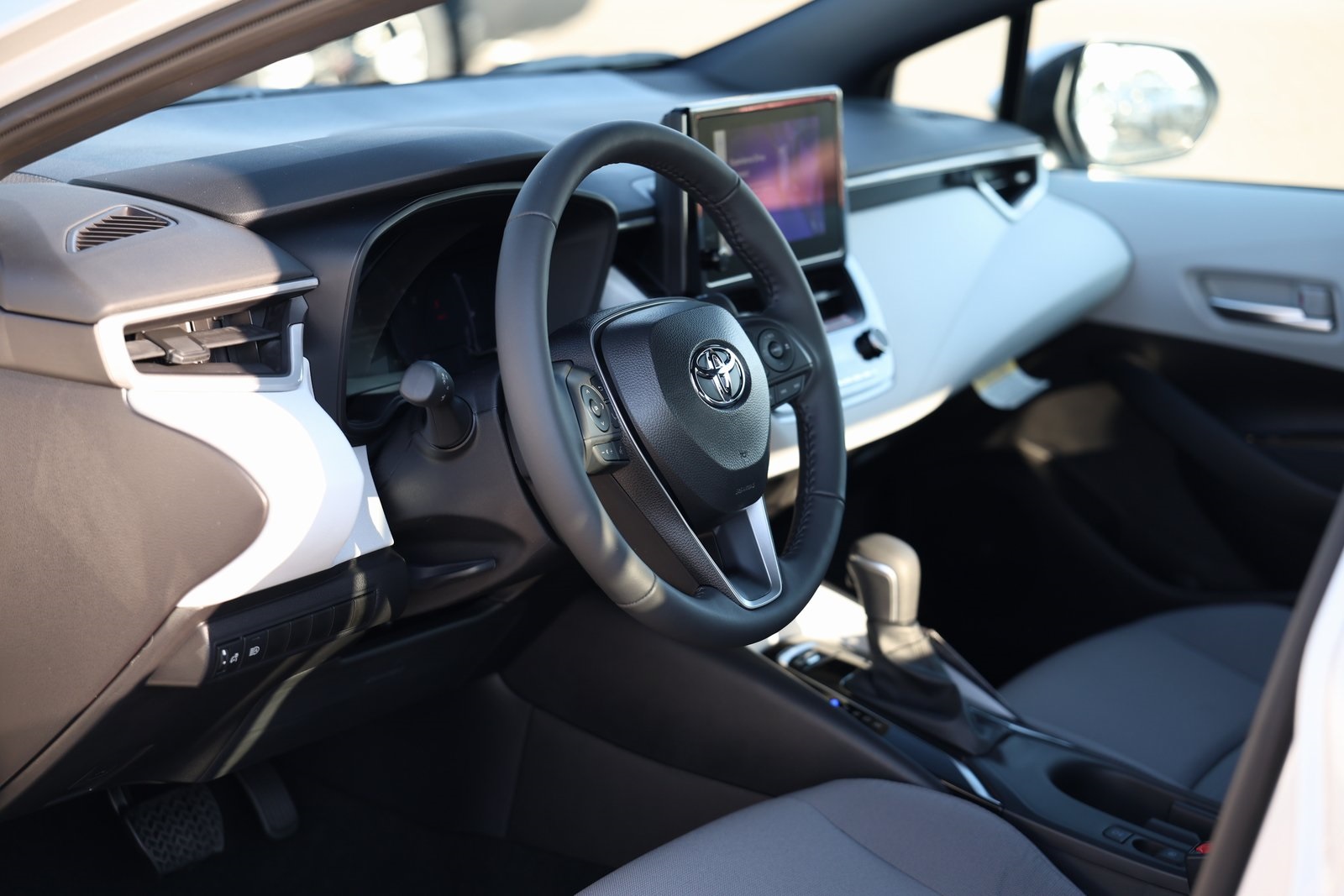 2026 Toyota Corolla SE photo 10