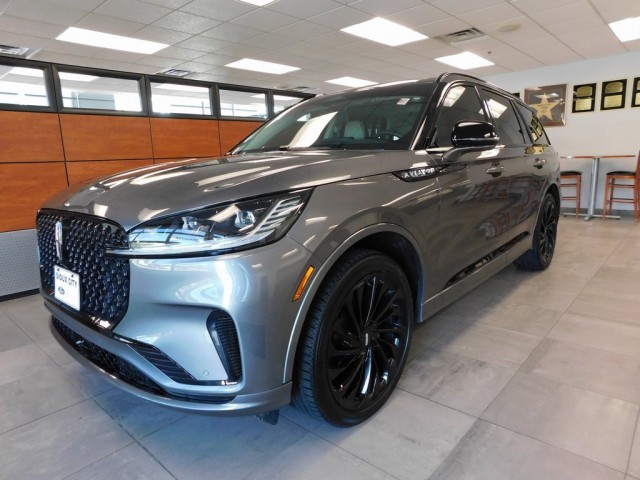 2025 Lincoln Aviator Reserve's photo