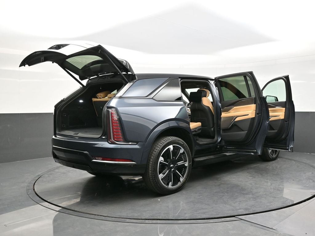 2025 Cadillac Escalade IQ Sport photo 38