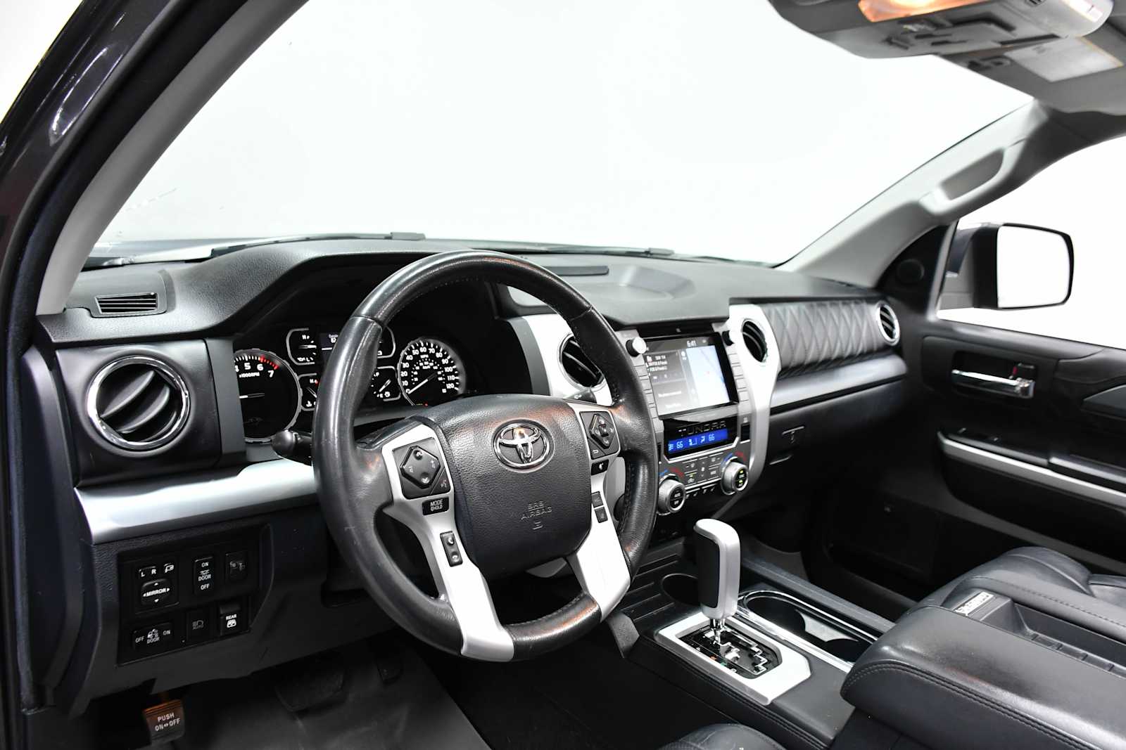 2020 Toyota Tundra Platinum Grade photo 15