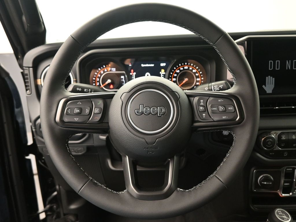 2025 Jeep Gladiator Sport photo 2