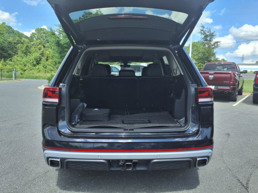 2024 Volkswagen Atlas Peak Edition SEL photo 21