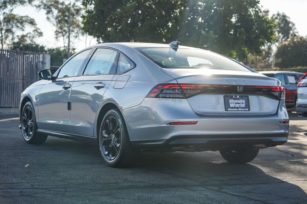 2025 Honda Accord SE photo 7