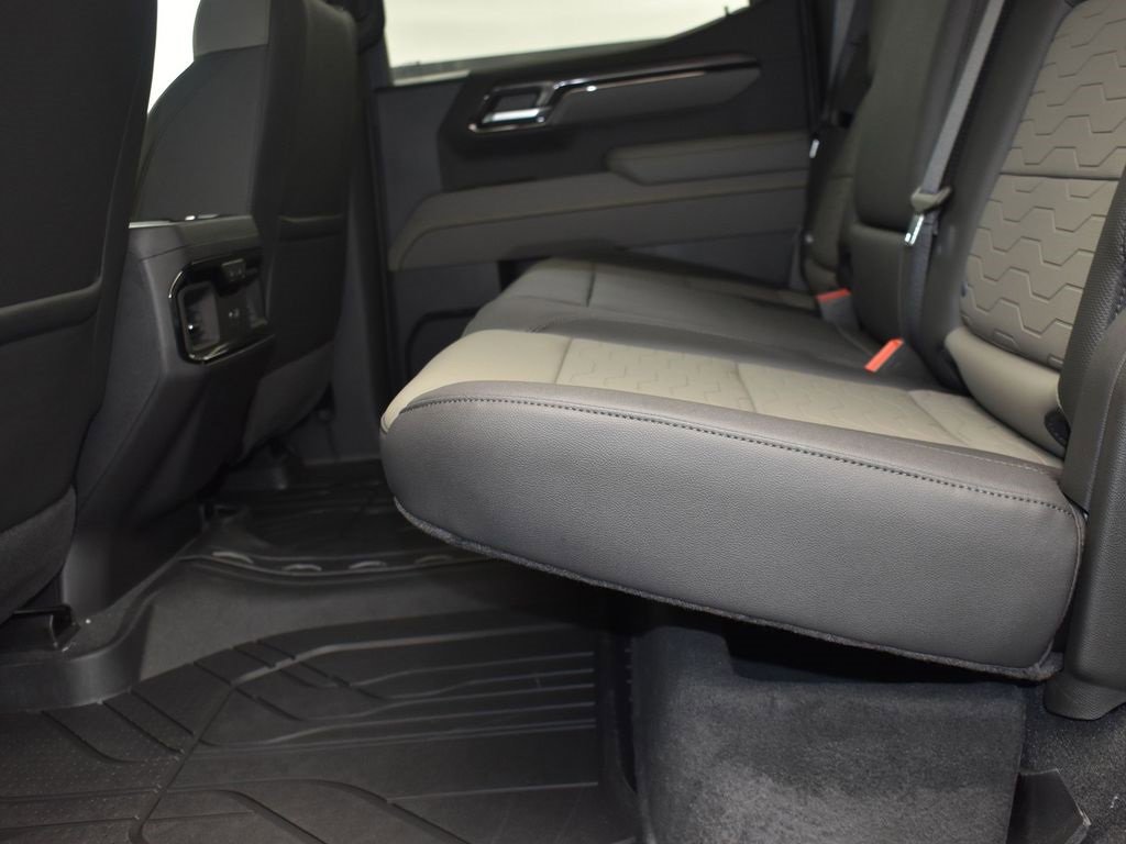 2026 Chevrolet Silverado 1500 ZR2 photo 14