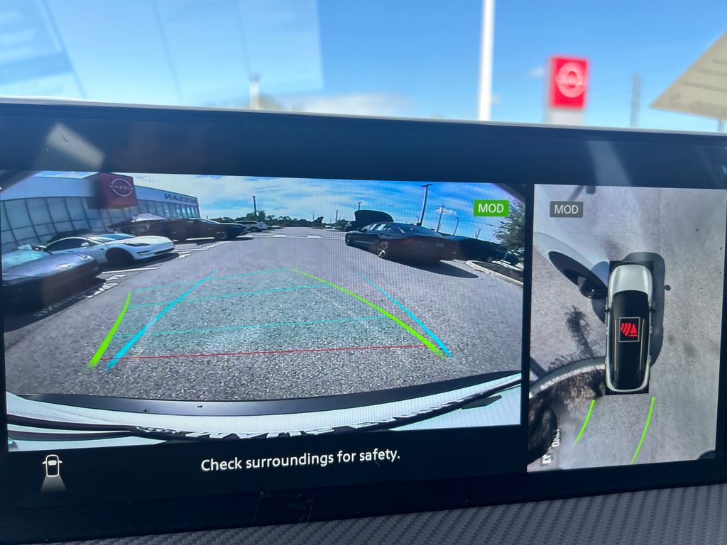 2026 Nissan Kicks SR photo 27