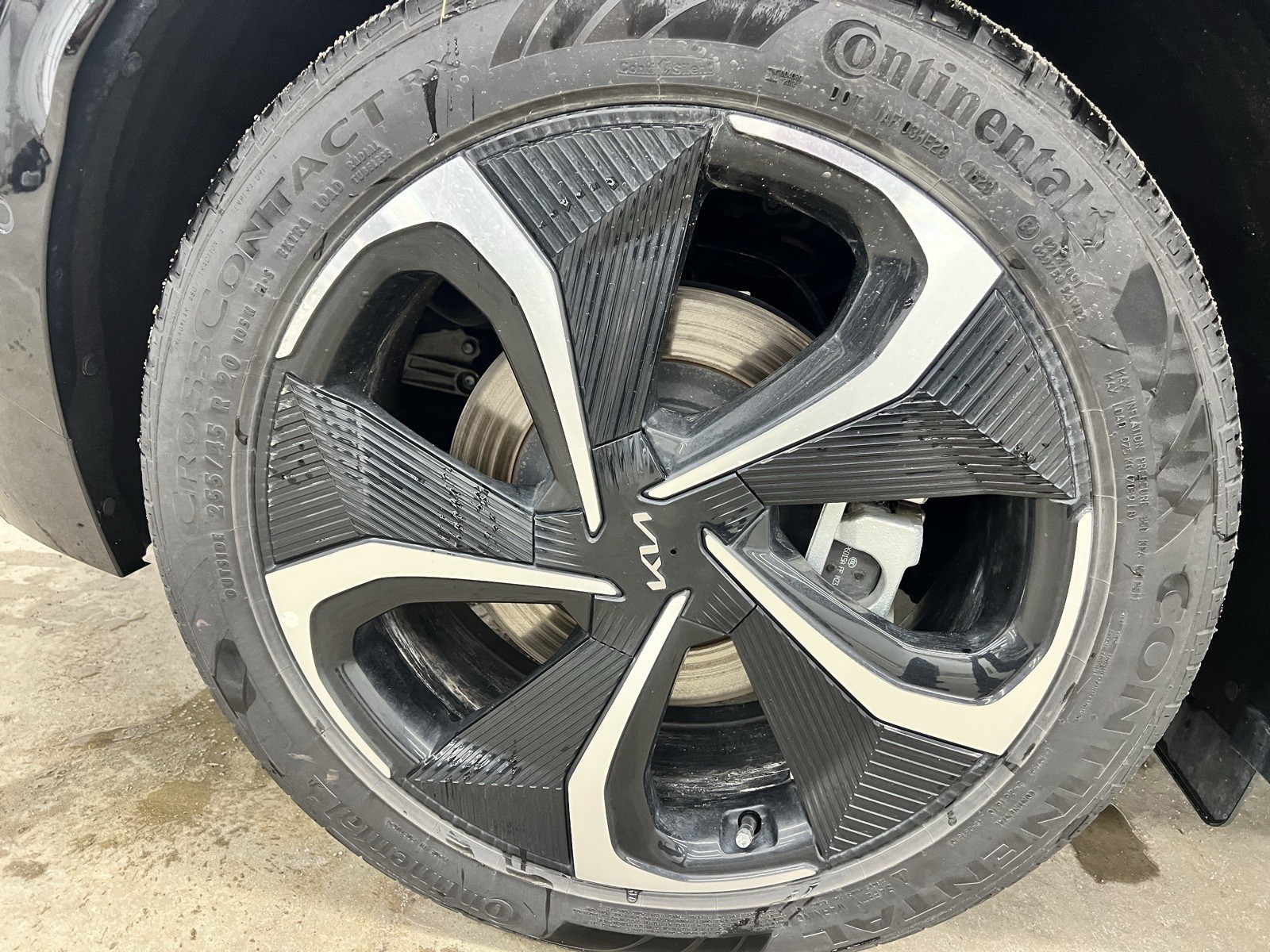 2024 Kia EV6 GT-Line photo 22