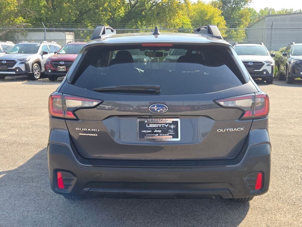 2020 Subaru Outback Premium photo 11