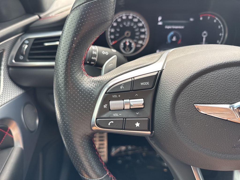 2022 Genesis G70 3.3T photo 33