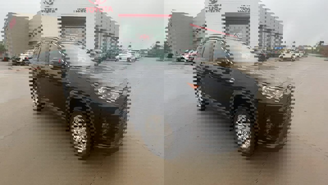 Certified 2020 Toyota RAV4 XLE with VIN 2T3RWRFV9LW066494 for sale in Kansas City