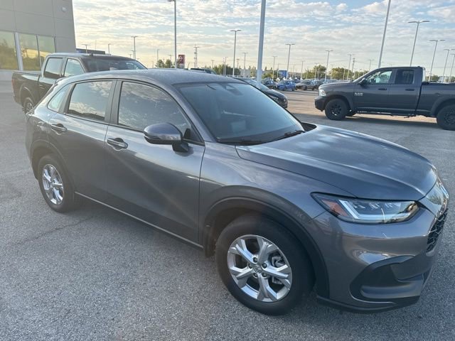 2025 Honda HR-V LX photo 3
