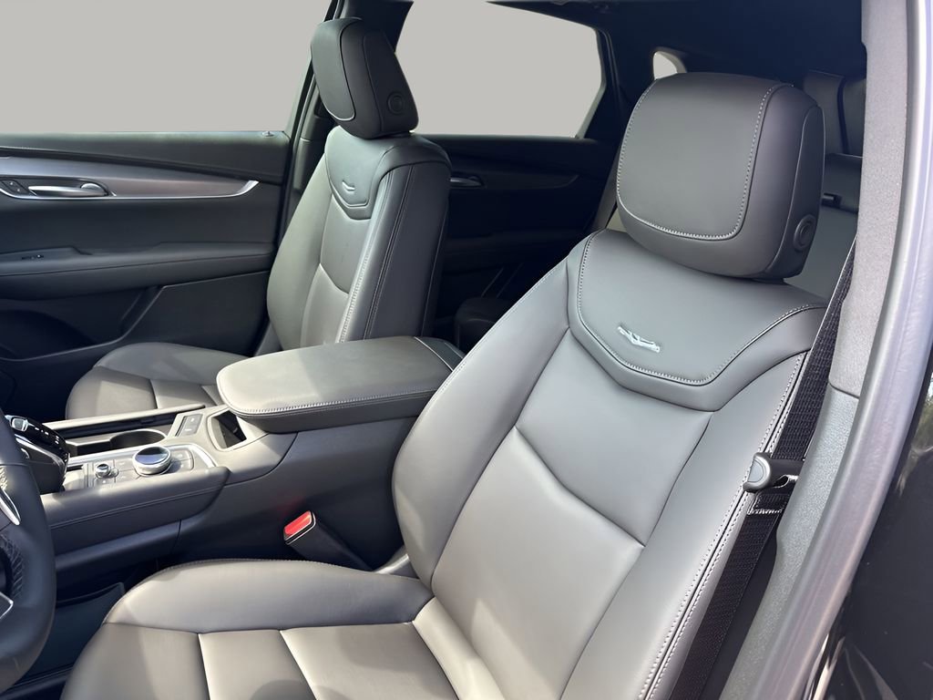 2025 Cadillac XT5 Luxury photo 23
