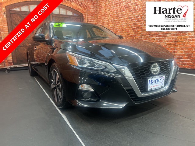 2022 Nissan Altima SL's photo