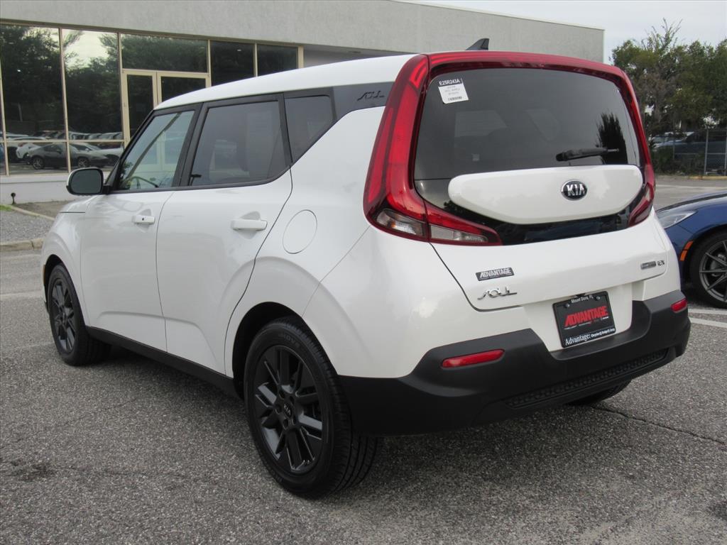 2021 Kia Soul EX photo 3