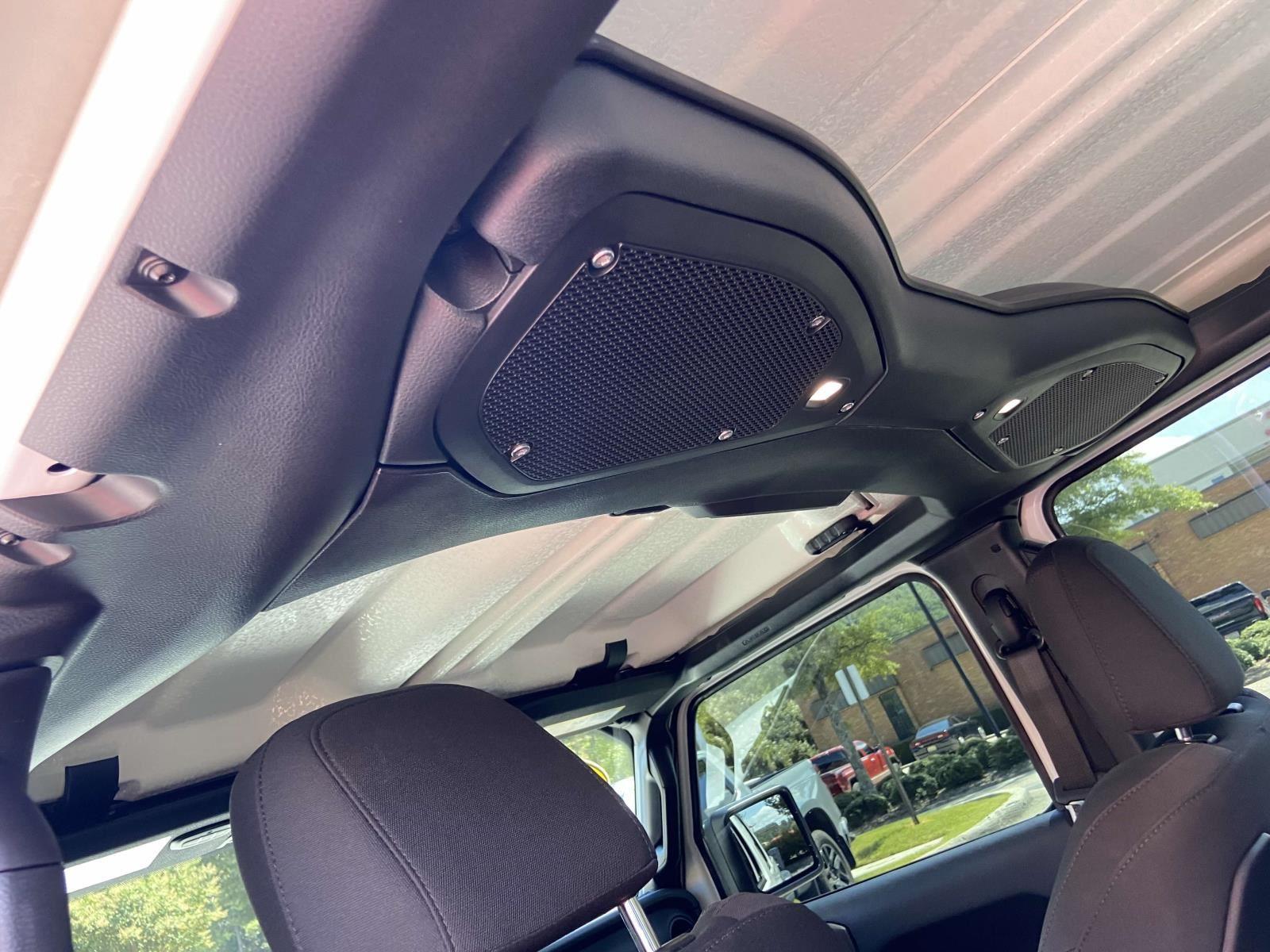 2024 Jeep Gladiator Mojave photo 3