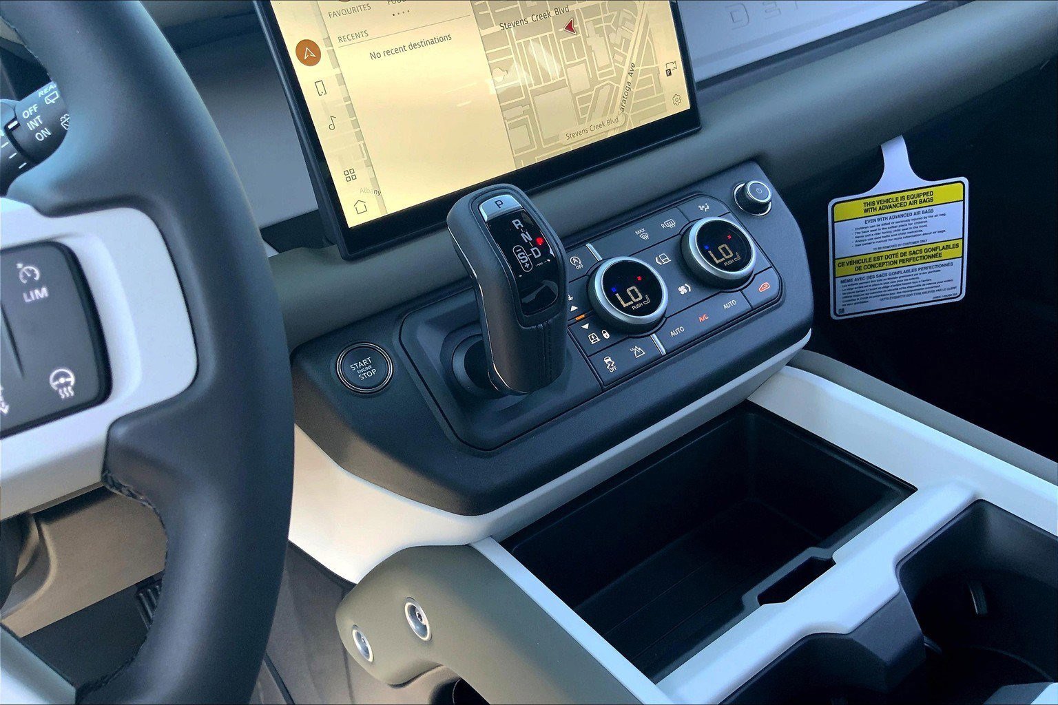 2025 Land Rover Defender 110 X-Dynamic SE photo 7