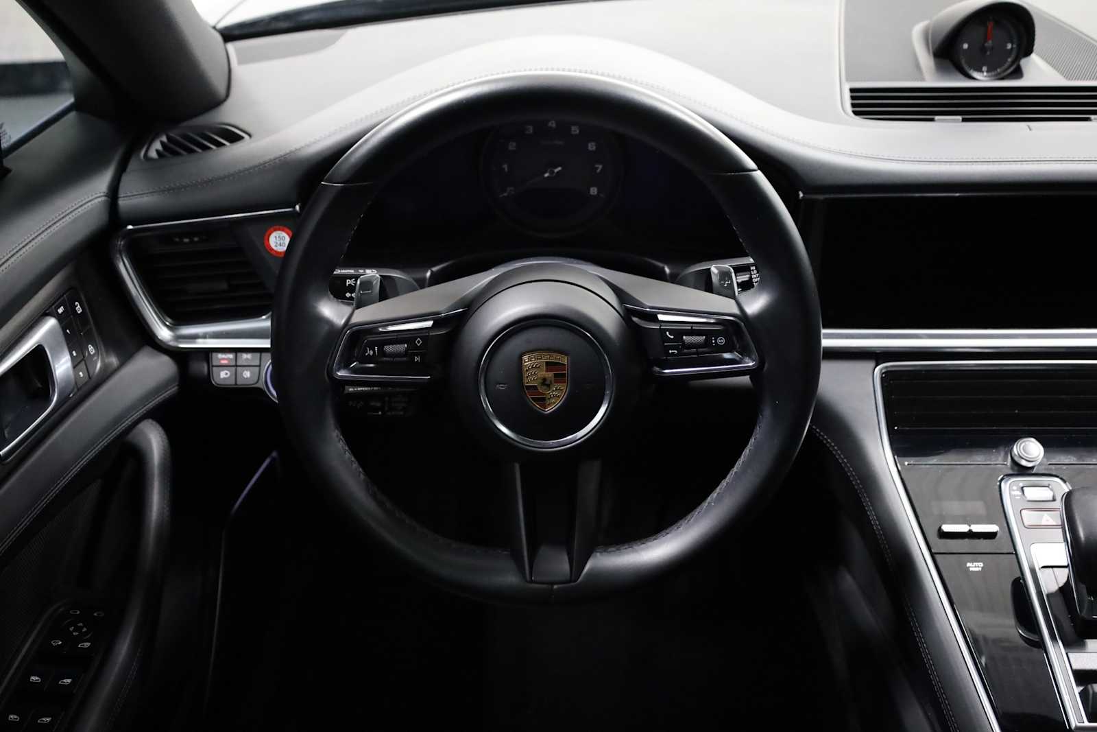2023 Porsche Panamera 4 photo 21