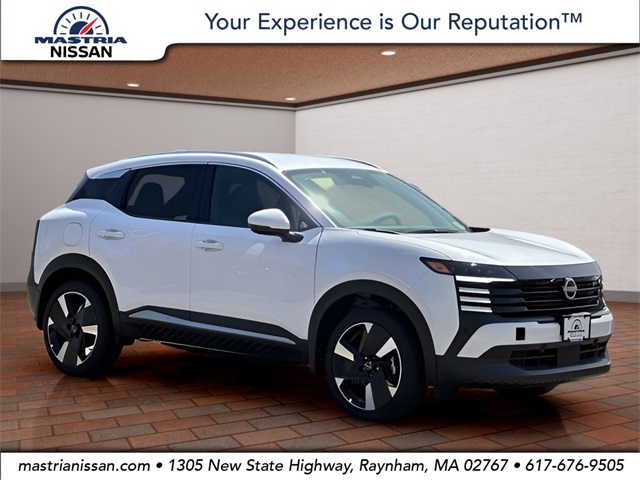 2025 Nissan Kicks SR AWD's photo