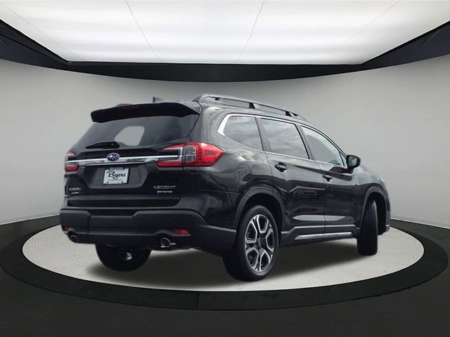 2025 Subaru Ascent Limited photo 5