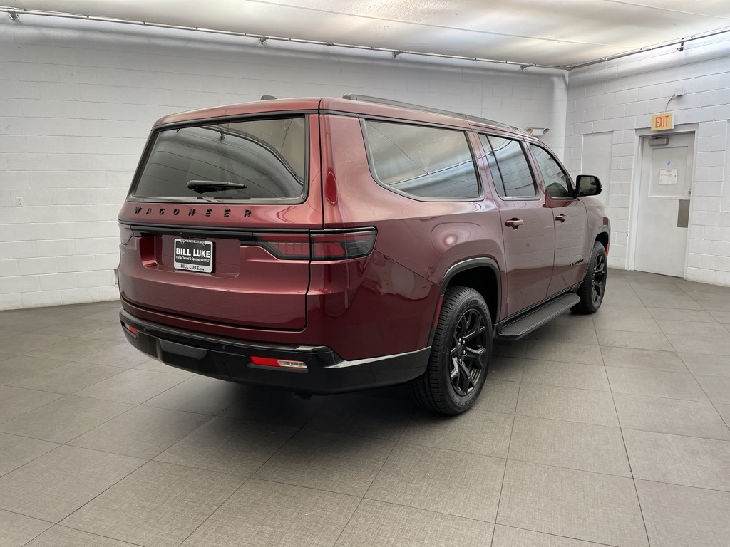 2025 Jeep Wagoneer L Series II photo 2