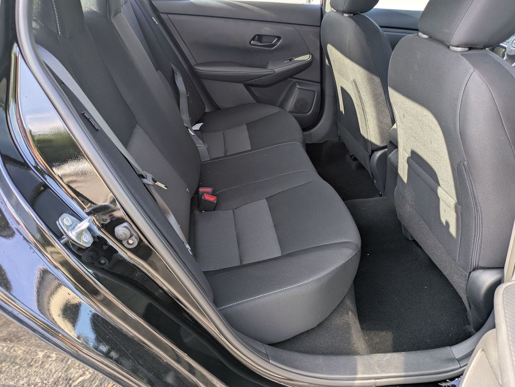 2025 Nissan Sentra SV photo 25