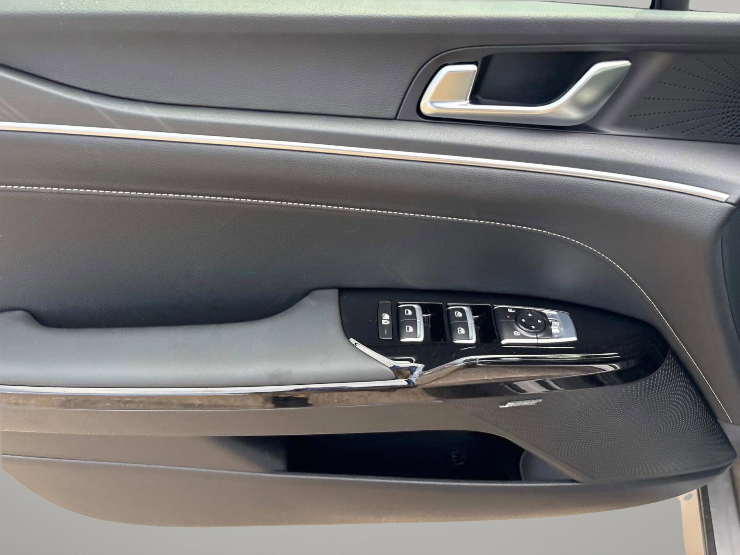 2025 Kia K5 GT-Line photo 18