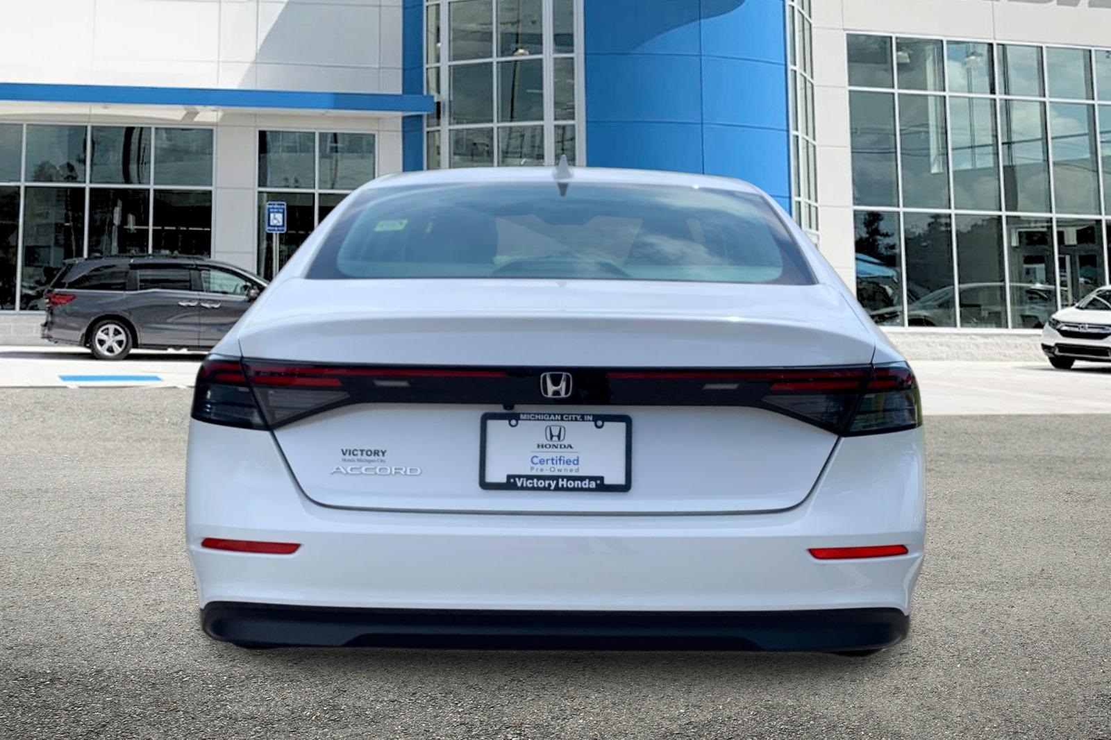 2023 Honda Accord LX photo 4