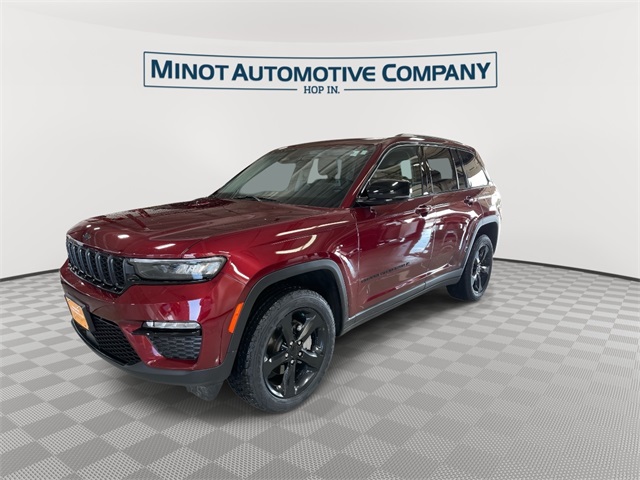 2024 Jeep Grand Cherokee Limited photo 2