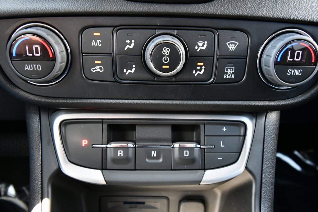 2024 Gmc Terrain SLT photo 25