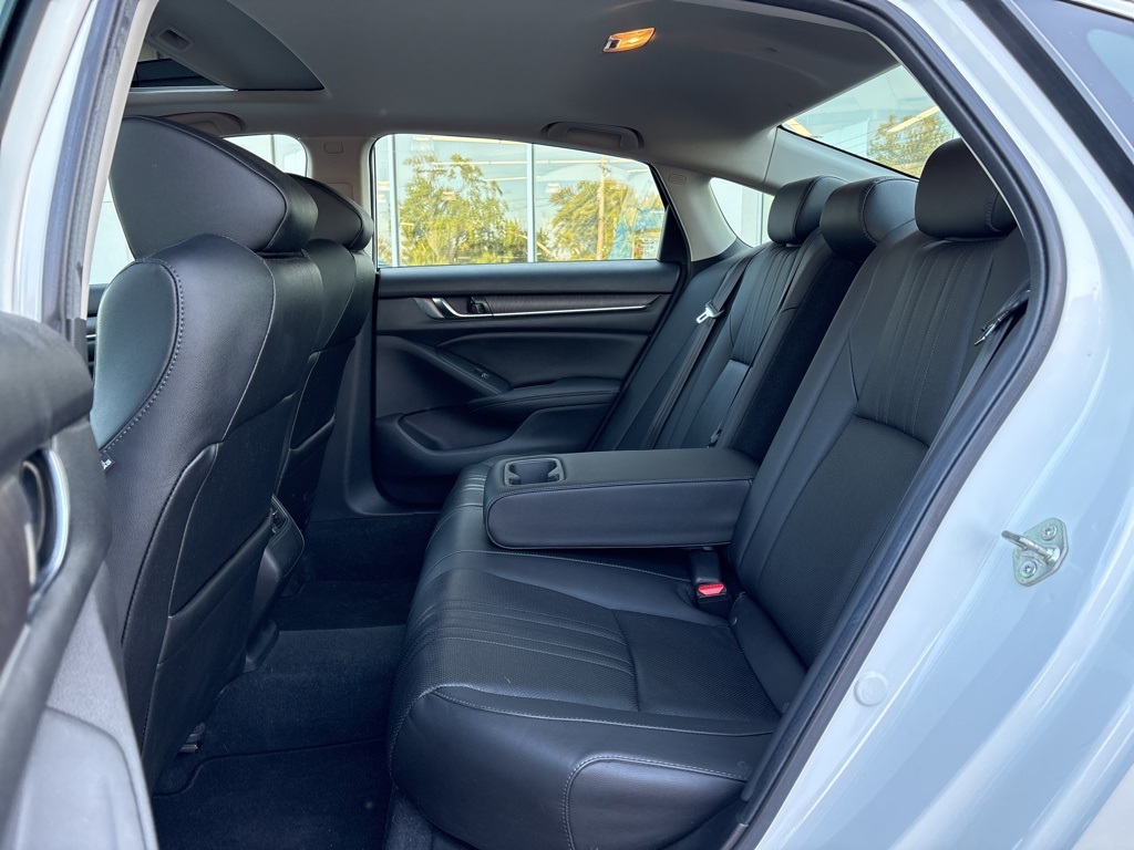 2019 Honda Accord EX-L photo 9
