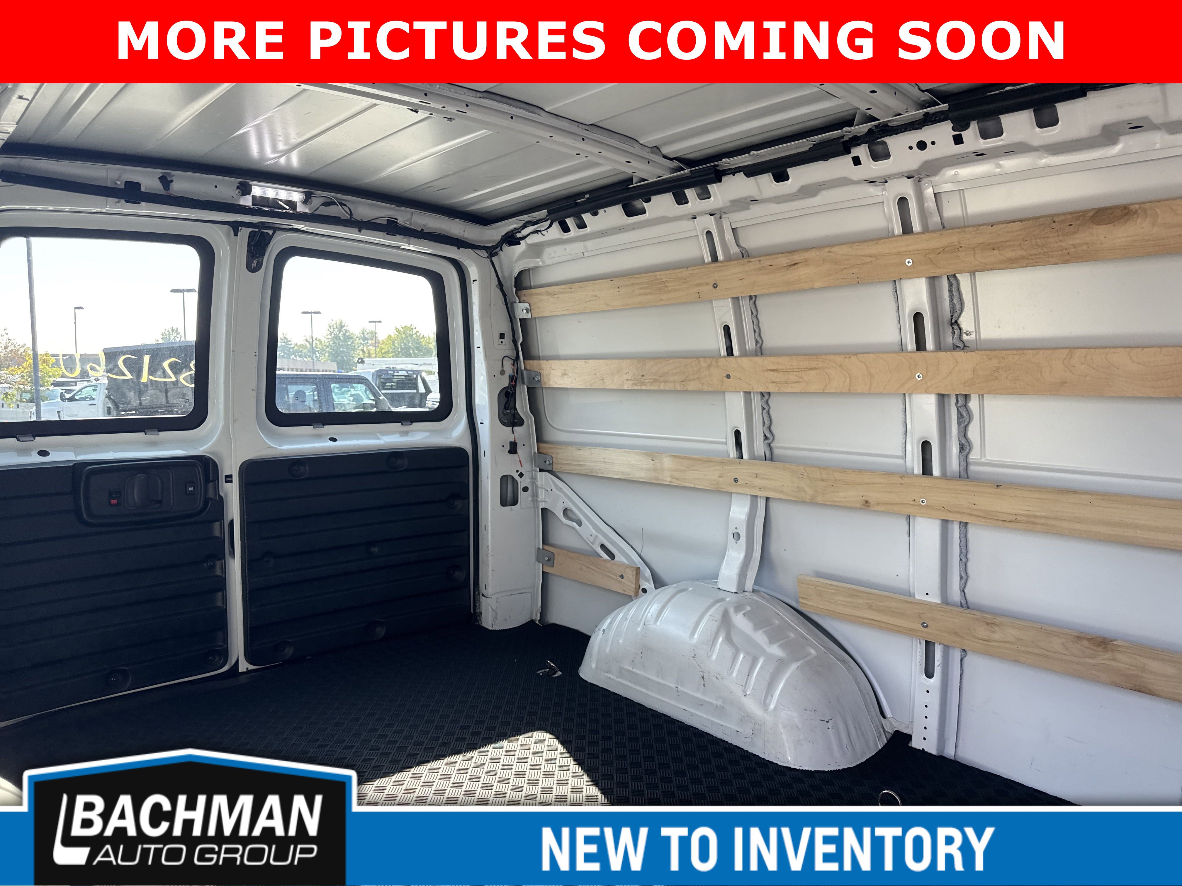 2023 Chevrolet Express 2500 Work Van Cargo photo 2