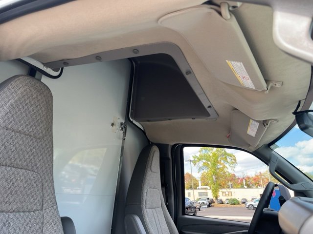 2024 Chevrolet Express Cutaway 3500 photo 19