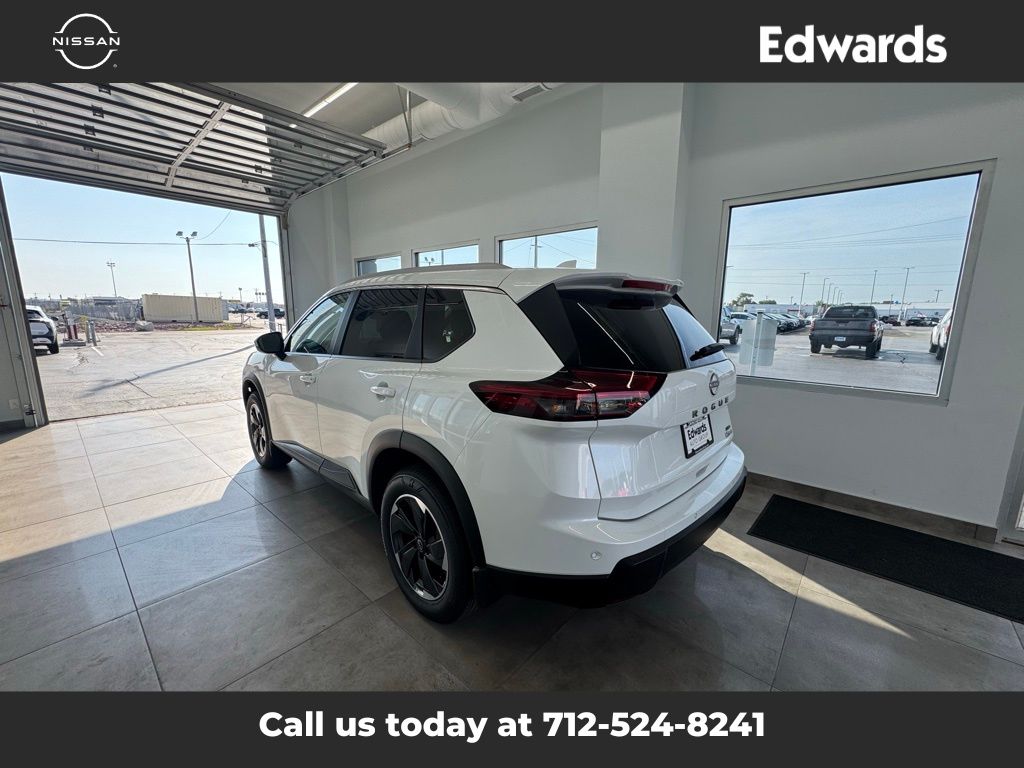 2026 Nissan Rogue SV photo 7