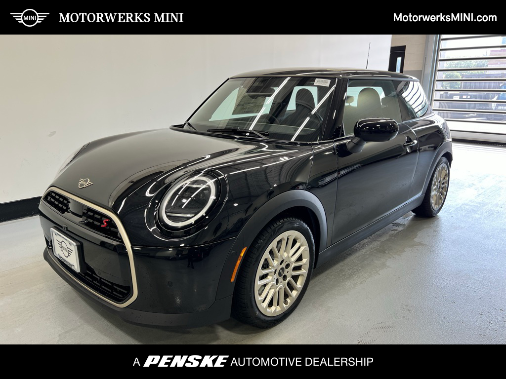 2025 MINI Hardtop 2 Door S's photo