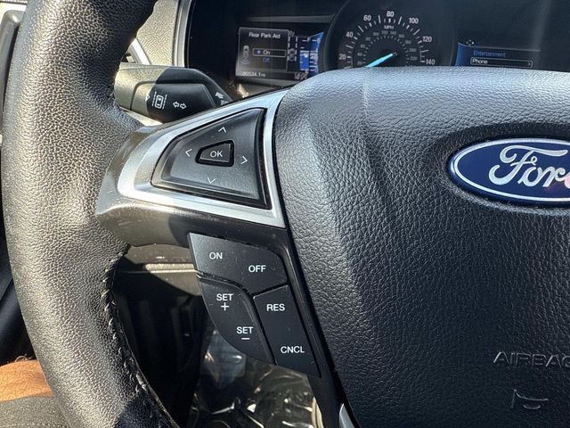 2024 Ford Edge SEL photo 25