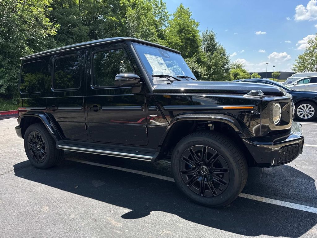 2025 Mercedes Benz G photo 6