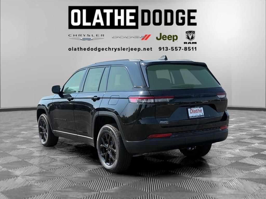 2025 Jeep Grand Cherokee Altitude X photo 2