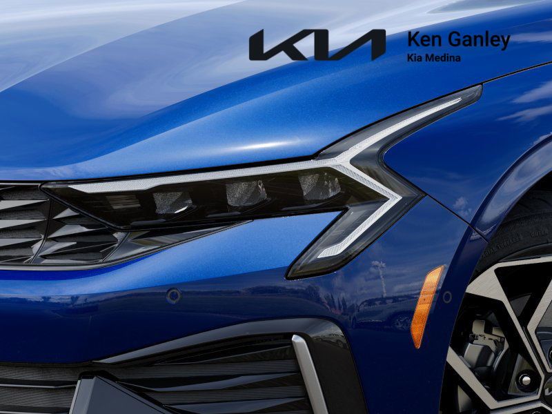 2025 Kia K5 EX photo 8