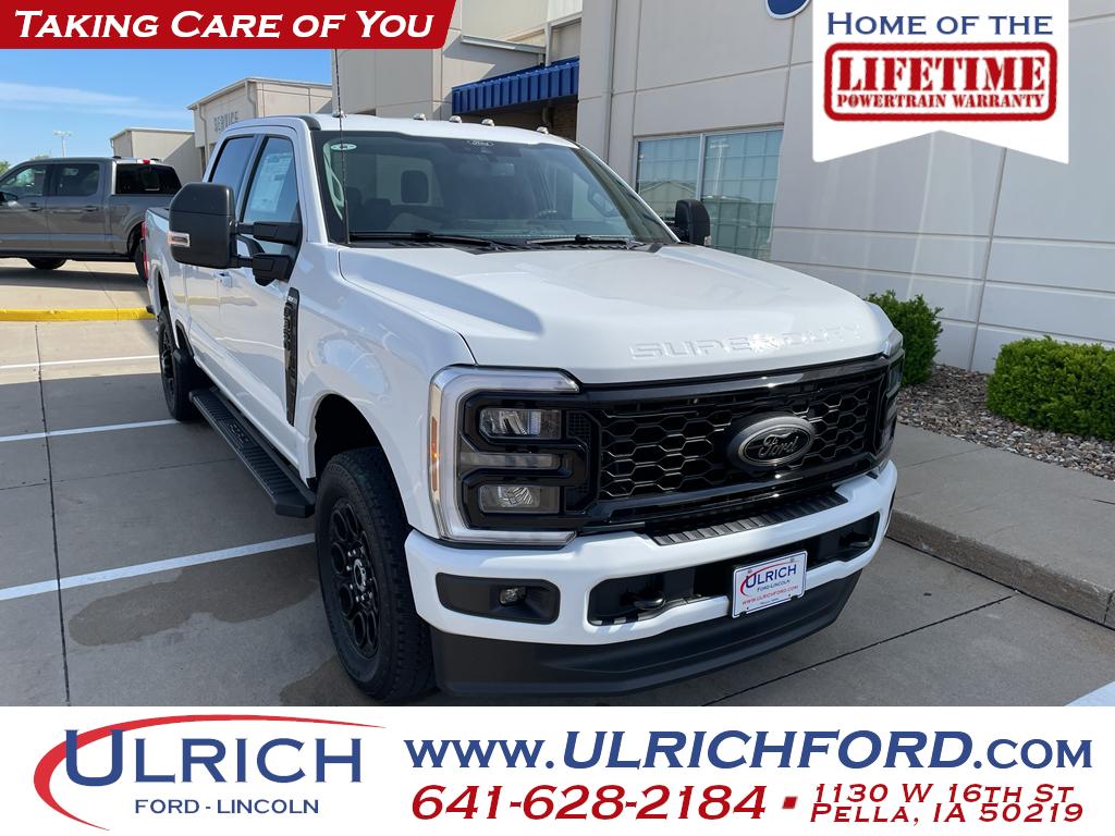 2025 Ford F-350 Super Duty XLT's photo