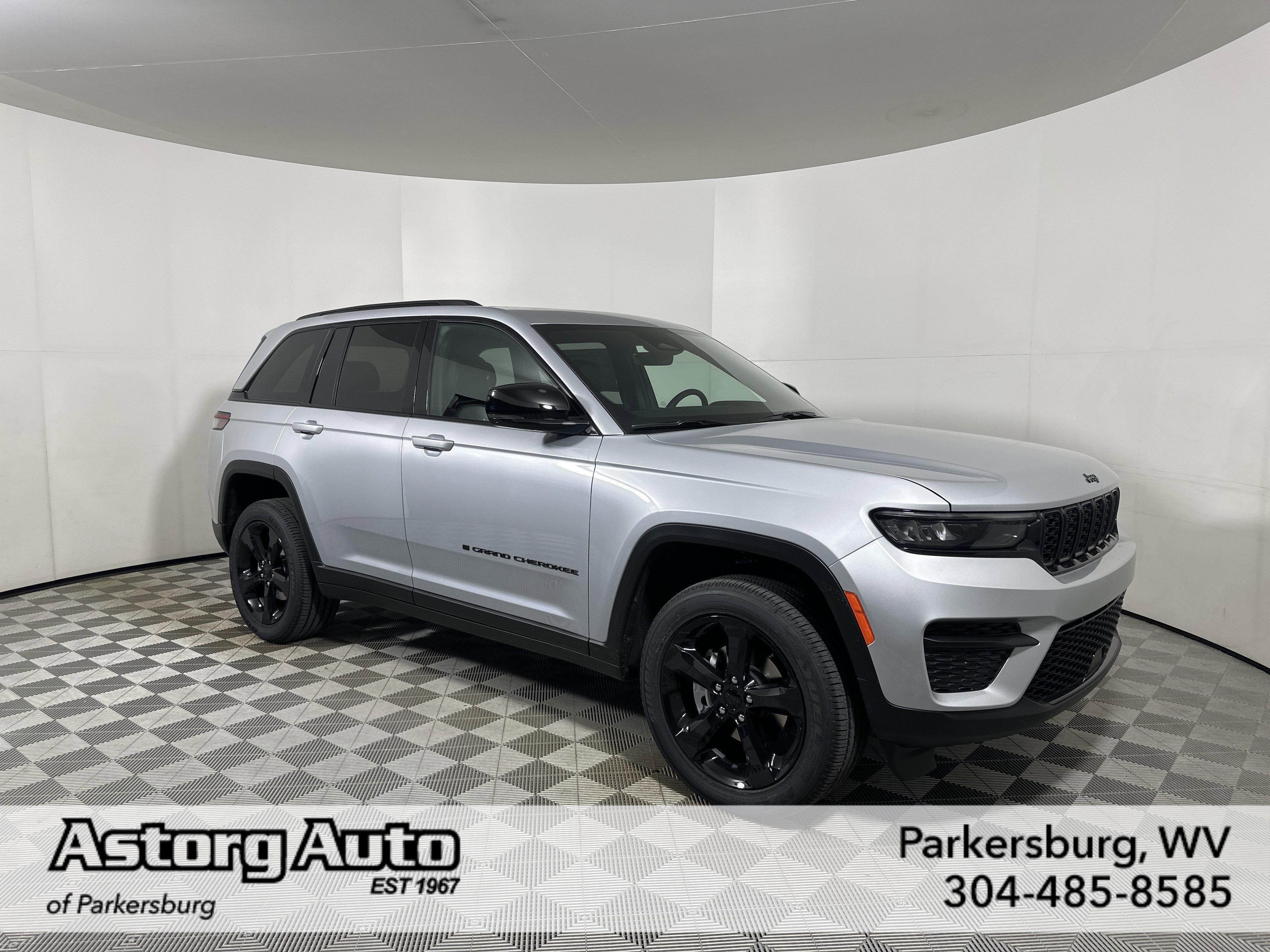 2025 Jeep Grand Cherokee Altitude's photo