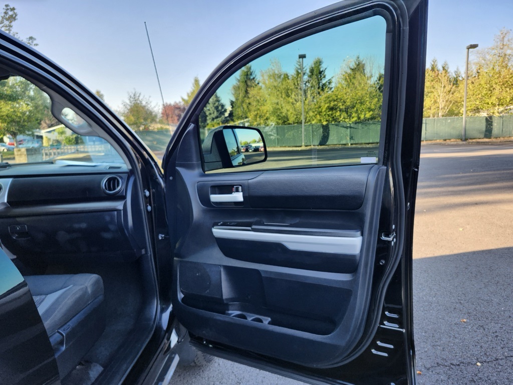 2019 Toyota Tundra SR5 photo 27
