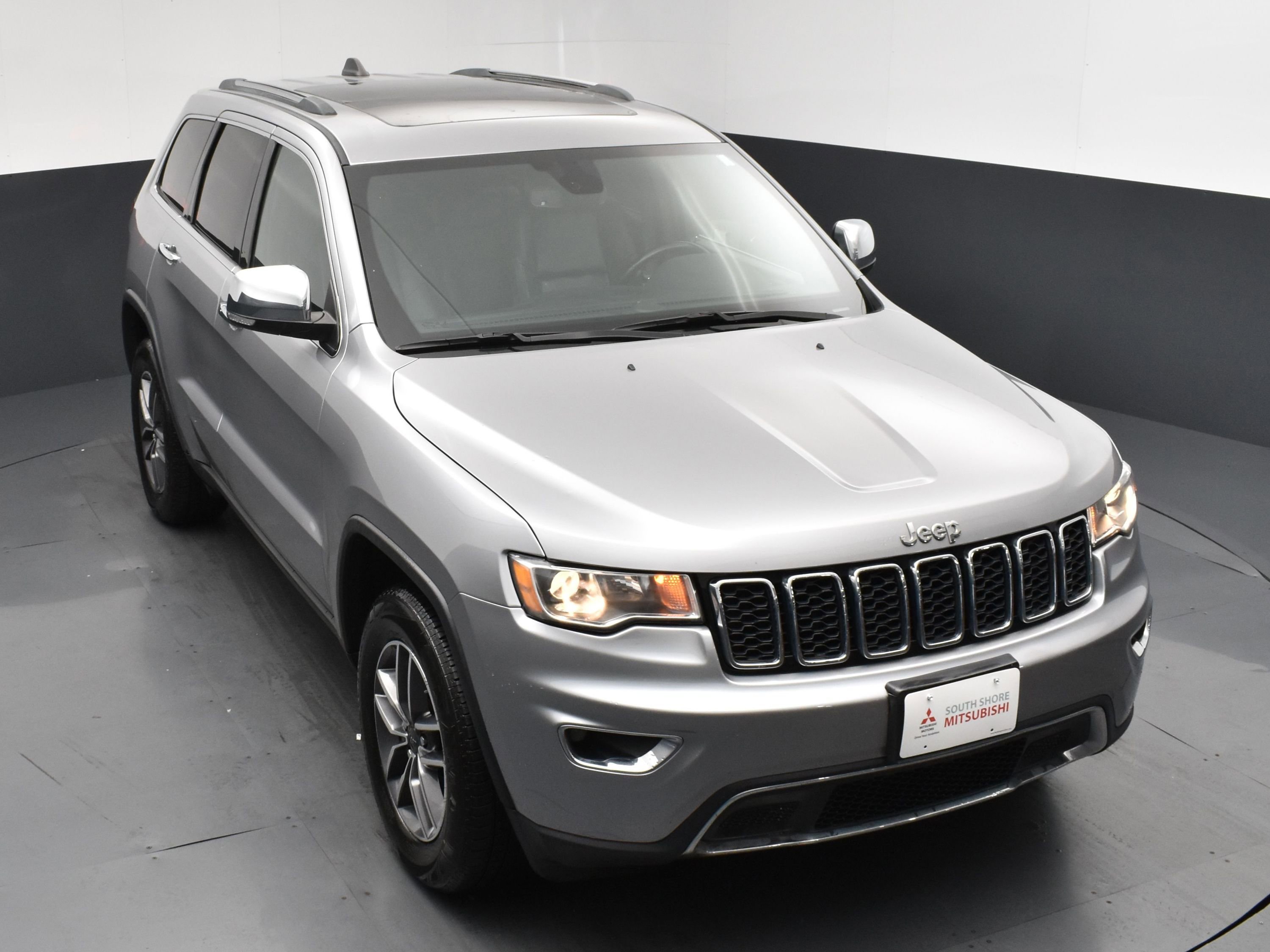 2020 Jeep Grand Cherokee Limited photo 18