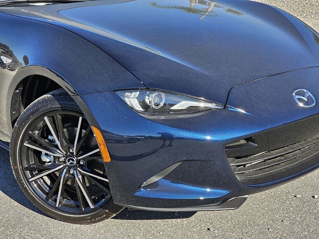 2025 Mazda MX-5 Miata Miata Grand Touring photo 3