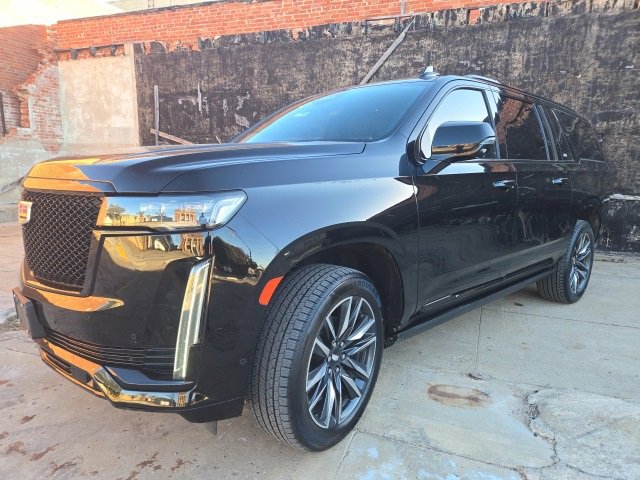 2022 Cadillac Escalade ESV Sport Platinum's photo