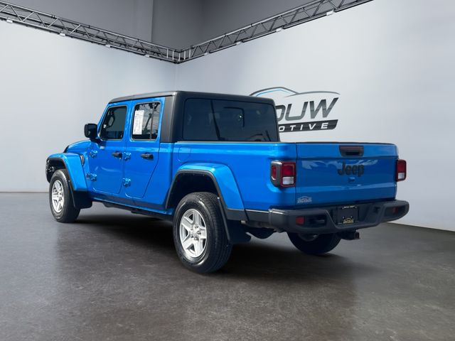 2022 Jeep Gladiator Sport photo 4